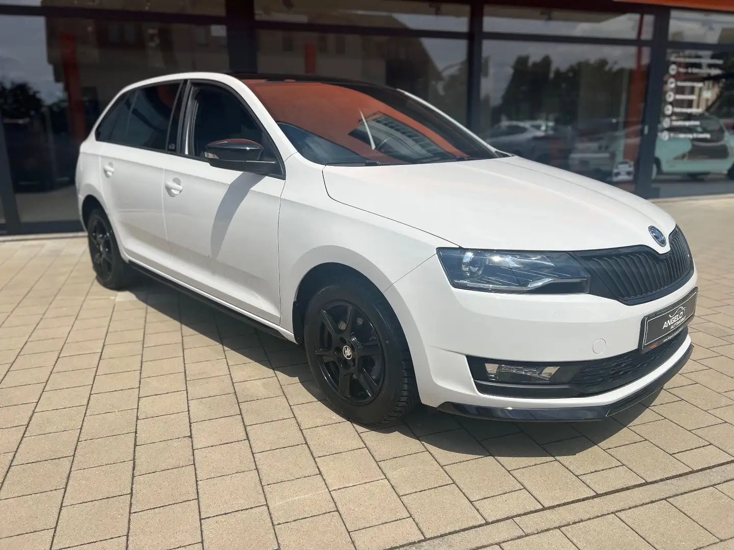 Skoda Rapid/Spaceback 1,0 TSI Spaceback MonteCarlo  *wenig KM* Weiß - 2