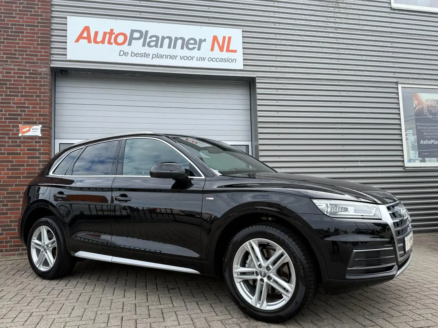 Audi Q5 2.0 TFSI Quattro Sport! S-line! Keyless! Navi! Xen Zwart - 2