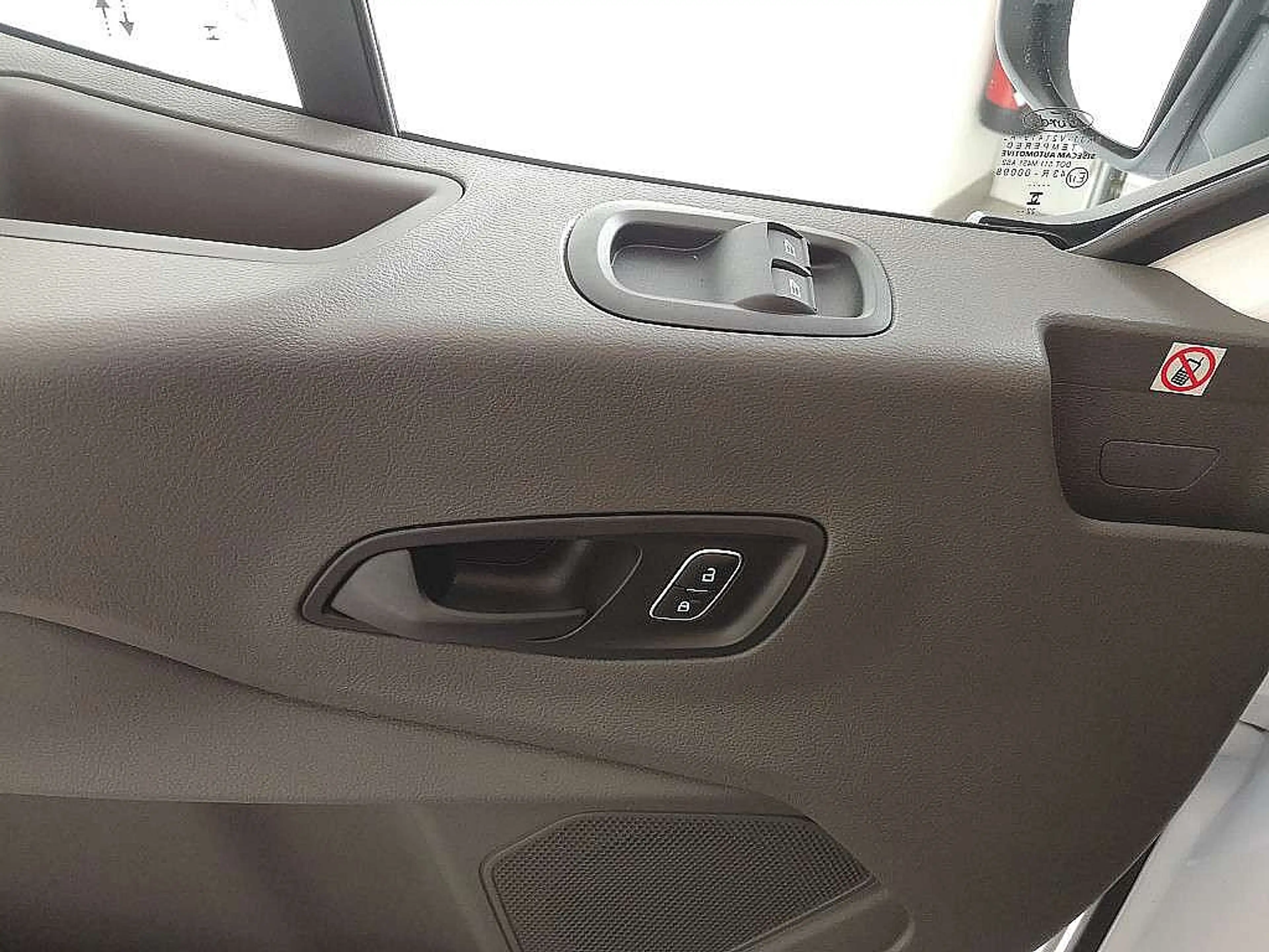 Ford E-Transit E-Transit Kasten 67kWh/135kW L3H2 350 Trend — photo 12