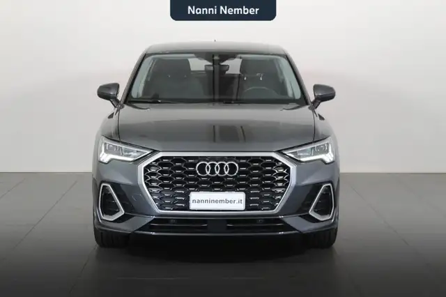 Audi Q3 view 2