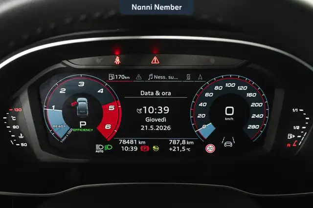 Audi Q3 view 9