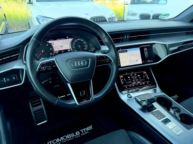 Audi A6 Avant view 10
