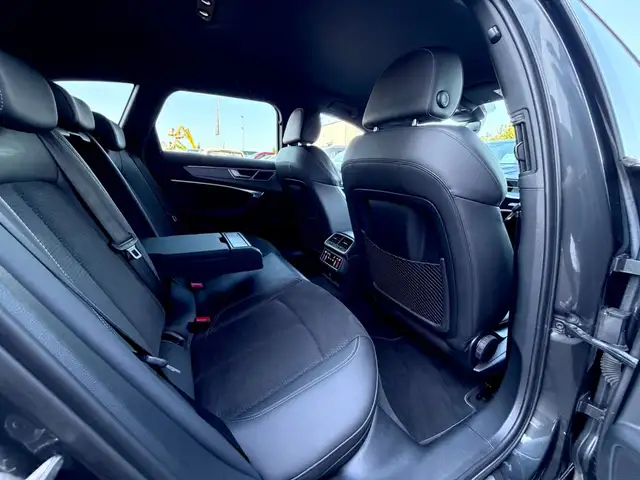 Audi A6 Avant view 15