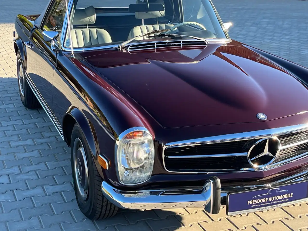 Mercedes-Benz 280 SL R113 Pagode Cabrio mit Automatik, foto 6