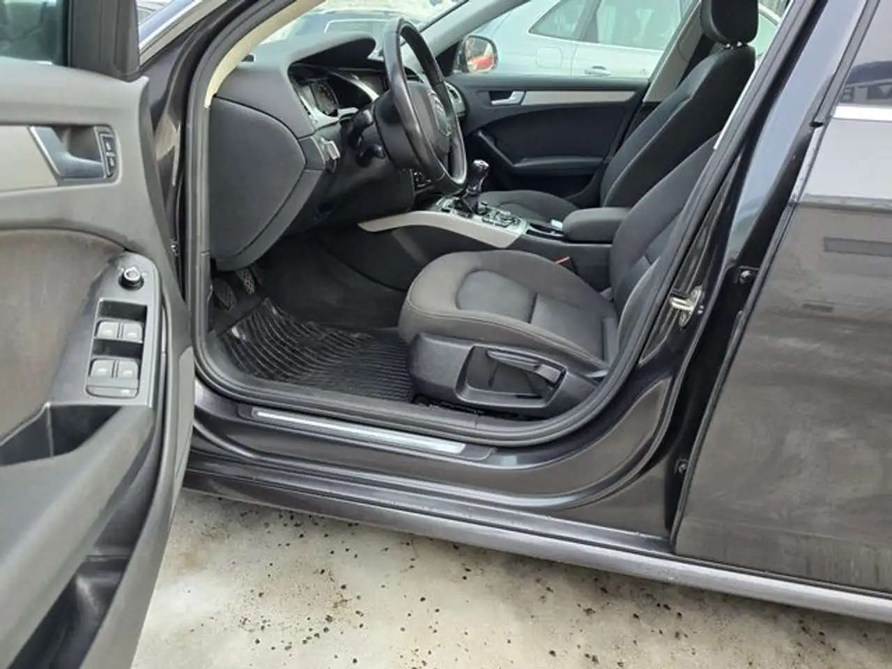 Audi A4 Avant 2.0 TDI 120 DPF Ambiente