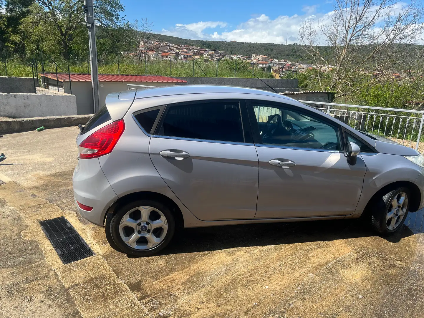 Ford Fiesta Fiesta VI 2008 5p 1.4 tdci Titanium c/esp E5 Grigio - 1