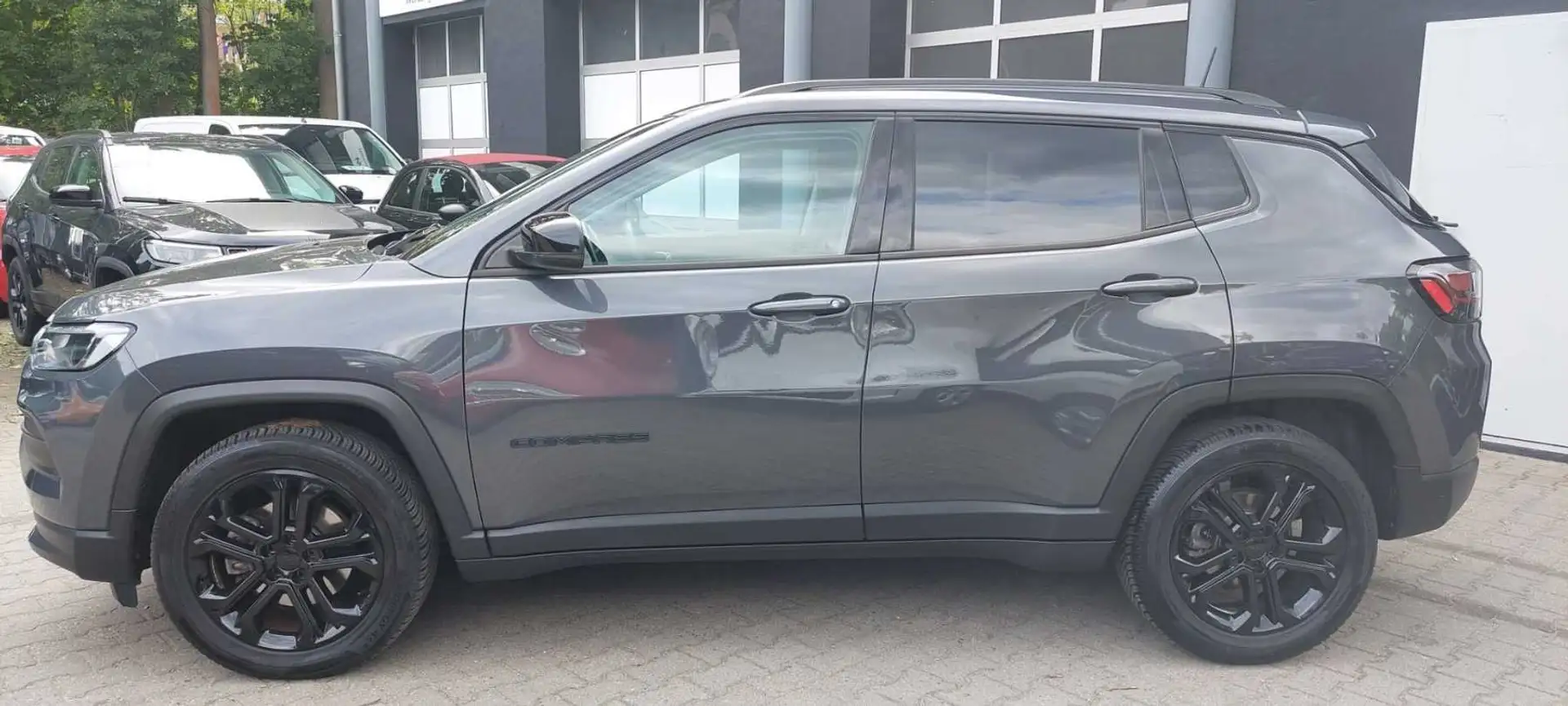 Jeep Compass Night Eagle 1.5l Allwetterreifen Carplay Grau - 2