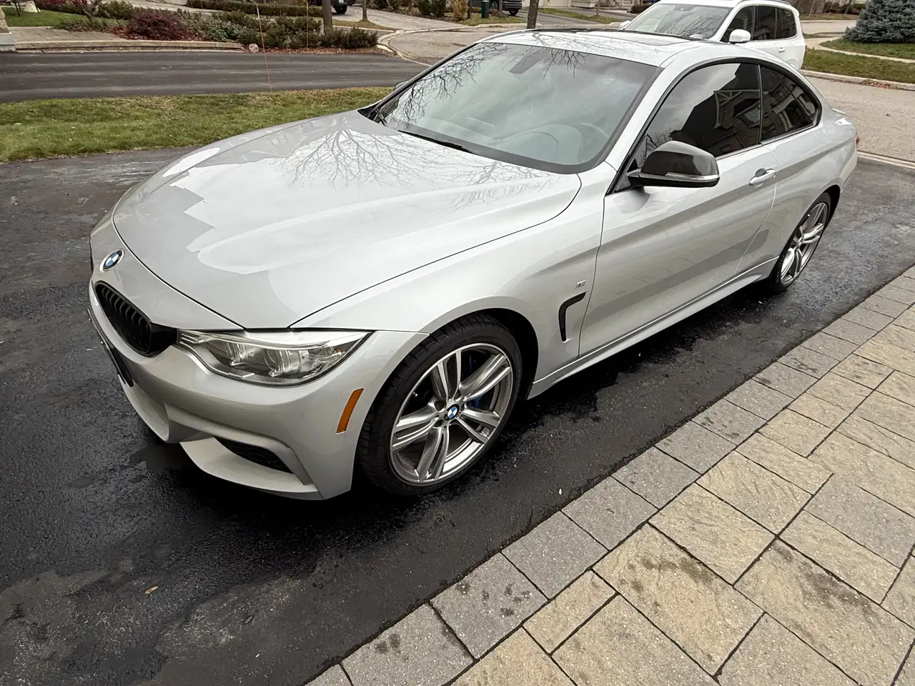 BMW 4 Series снимка BMW 4 Series