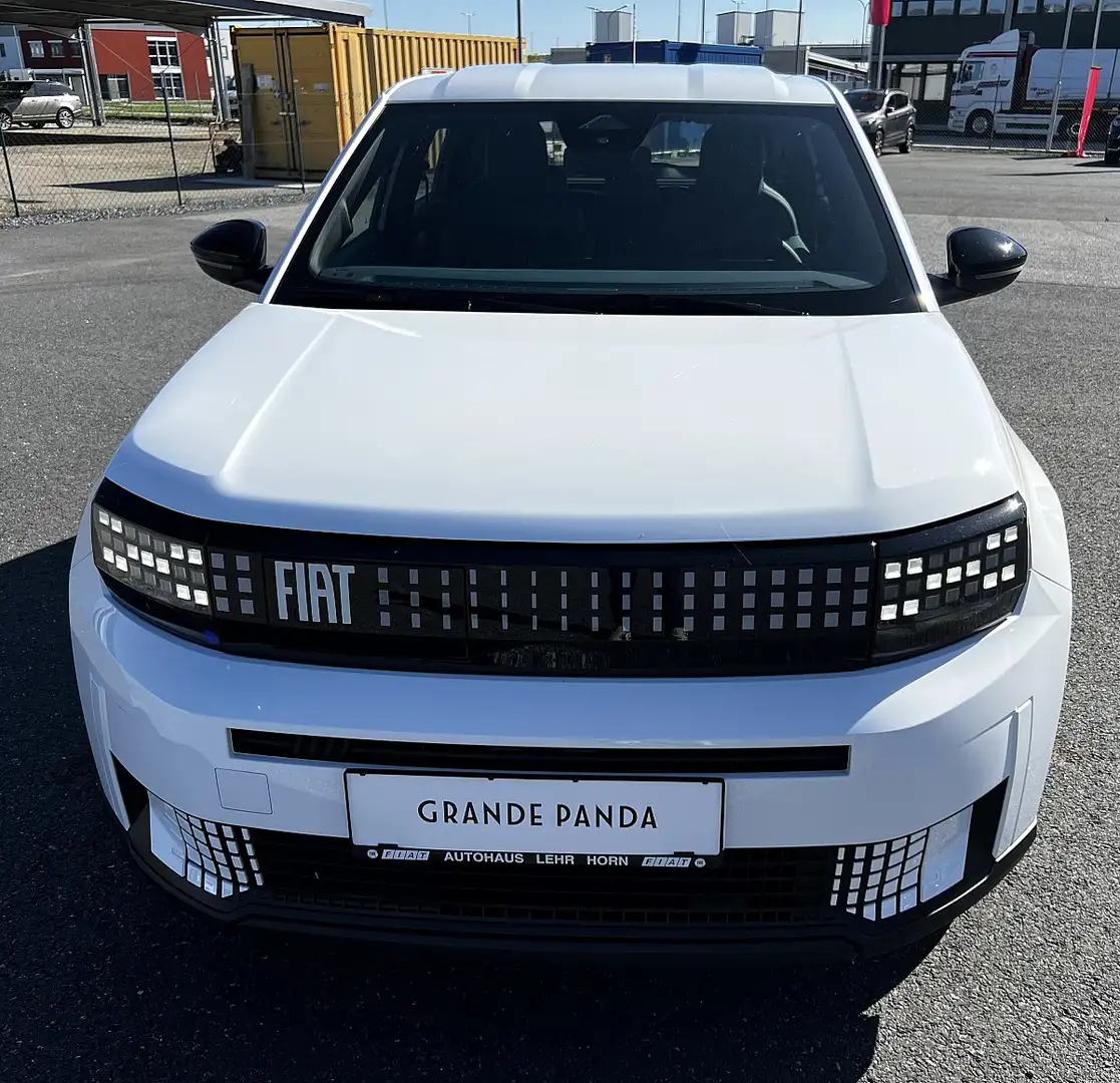 Fiat Grande Panda Elektro 44kWh RED Weiß - 2