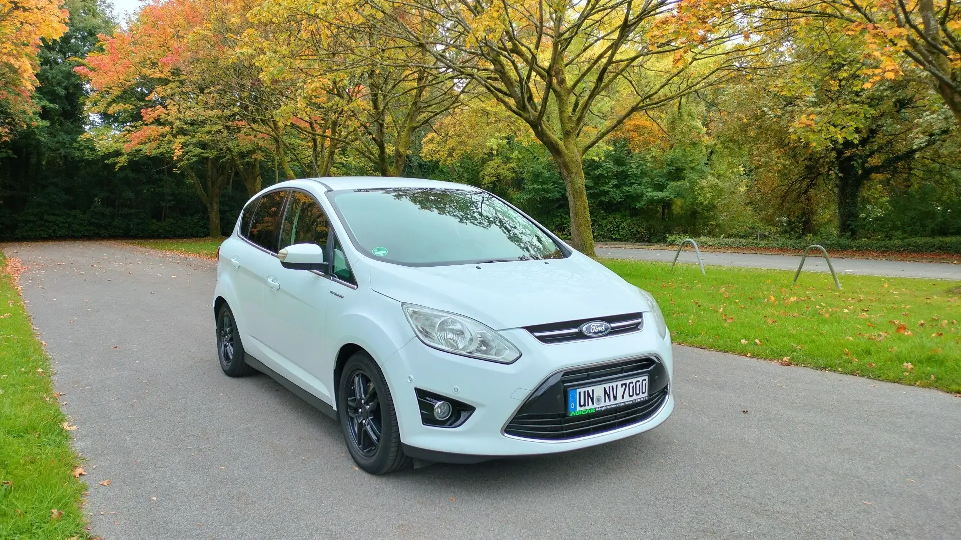 Ford C-Max 2.0 TDCi Titanium Weiß - 1