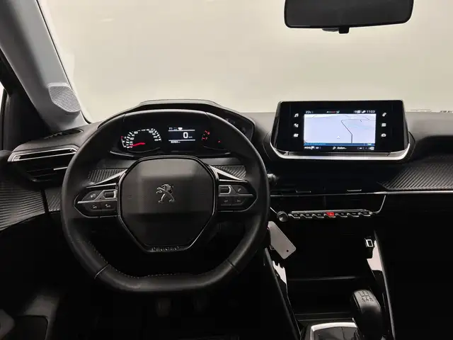 Peugeot 208 view 7