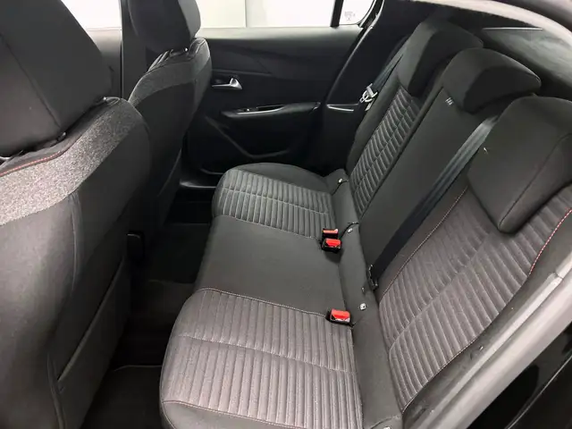 Peugeot 208 view 18