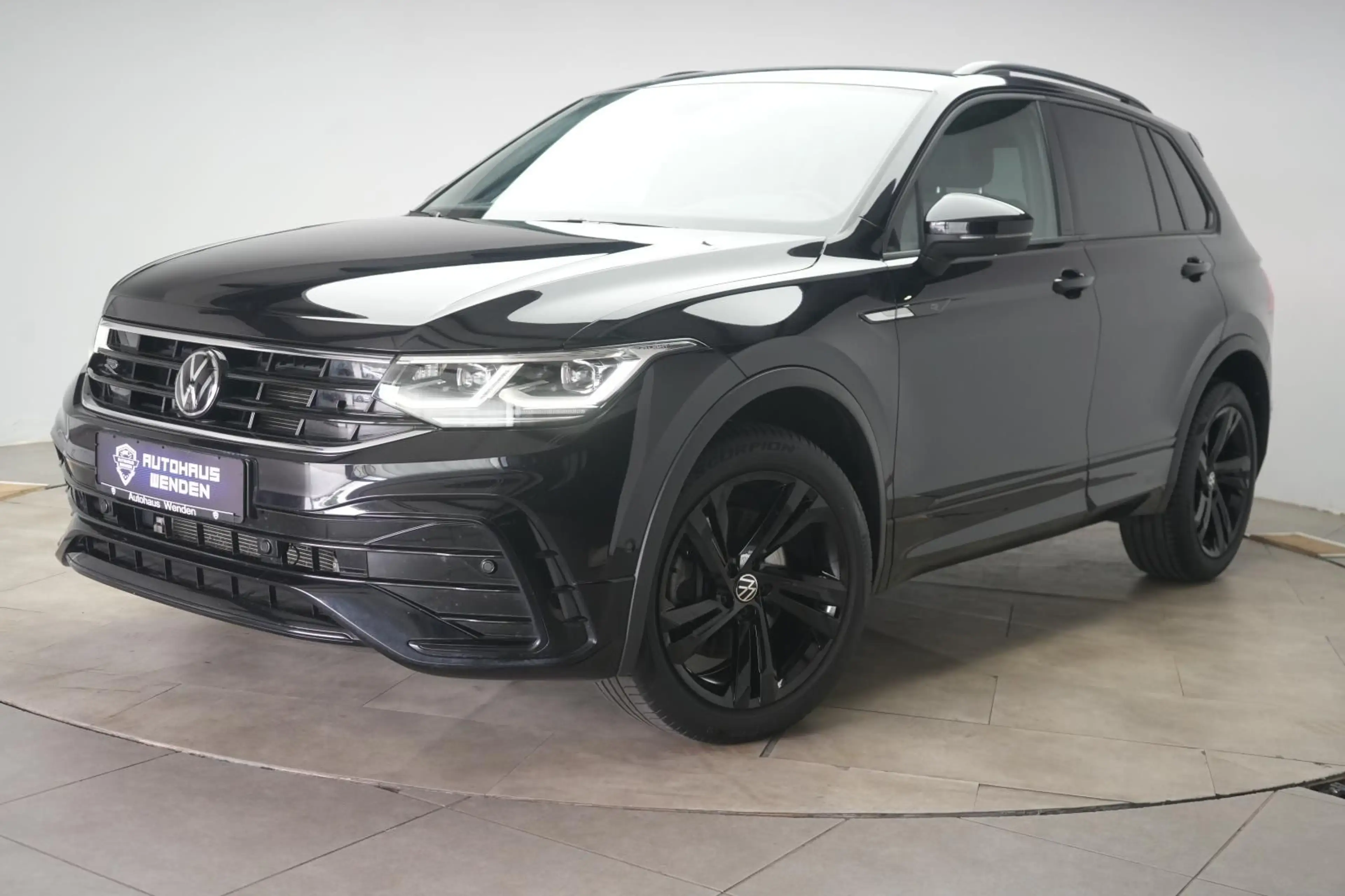 Volkswagen Tiguan 2.0 TDI 4Motion R-Line AHK/ACC/Kamera — photo 4