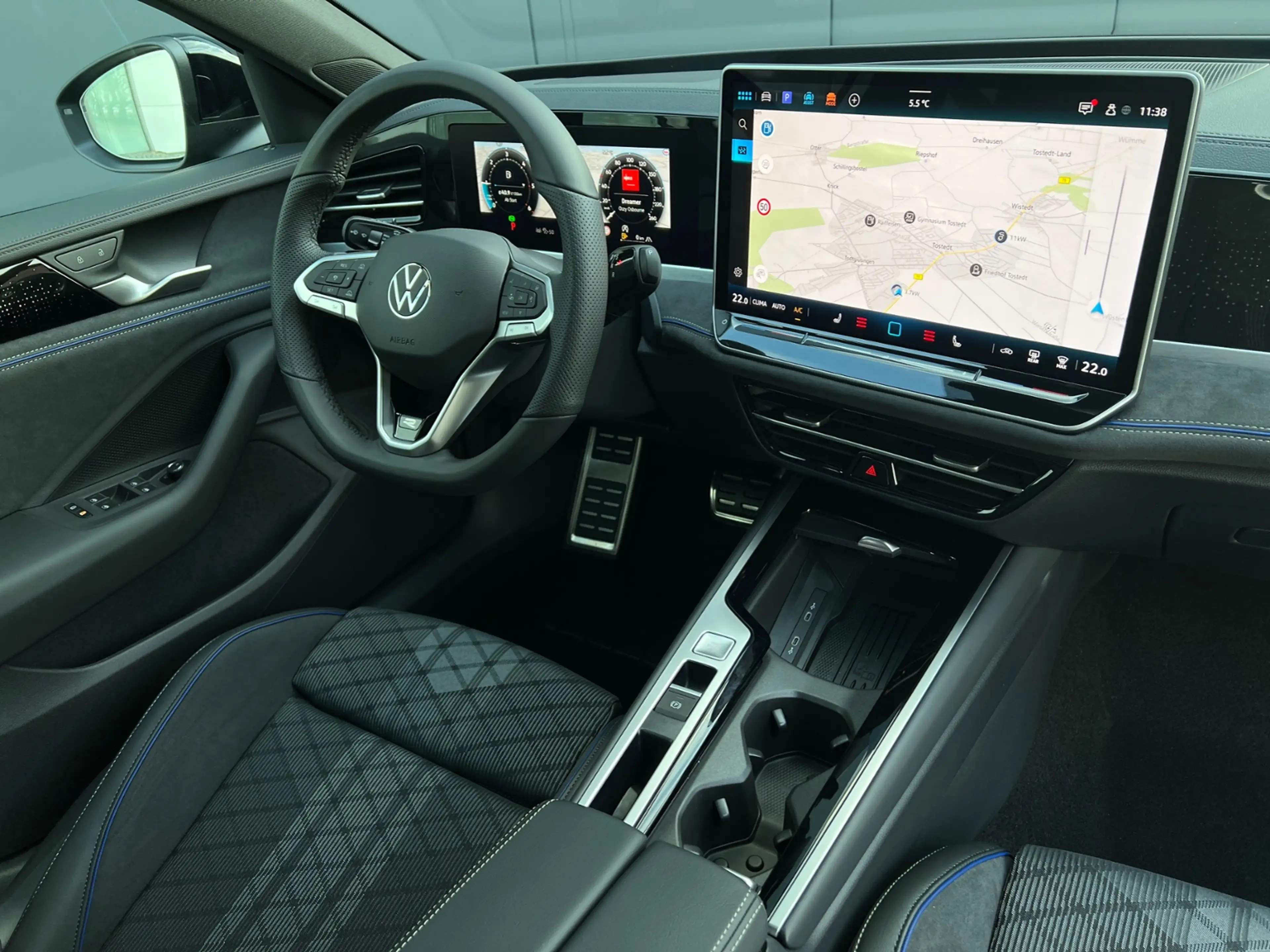Volkswagen Passat Variant R-Line 2.0 TDI DSG 4MOTION *AHK, Black Style, 19" — photo 10