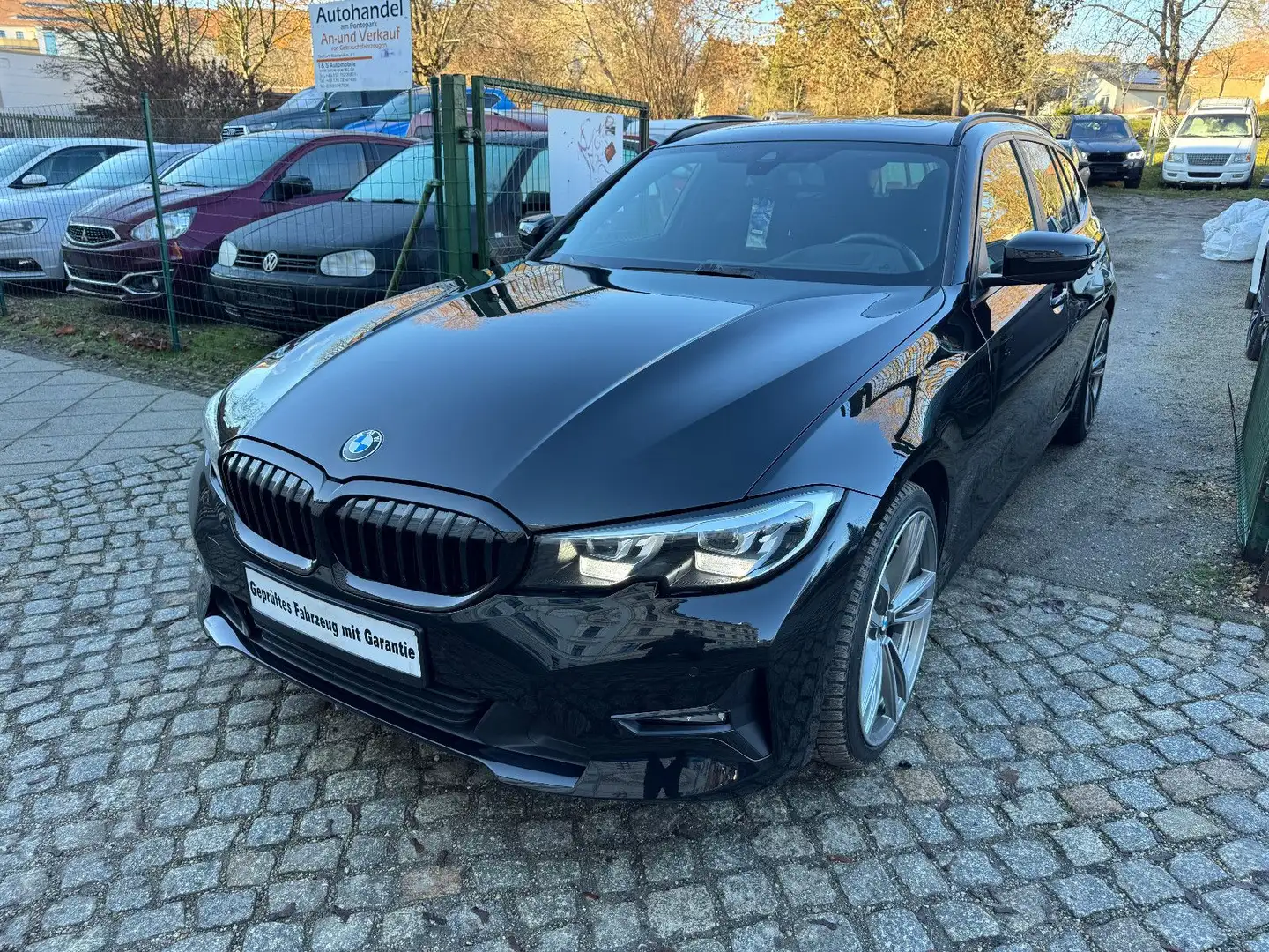 BMW 320 i Touring Advantage Ponorama Leder Head-up Schwarz - 1