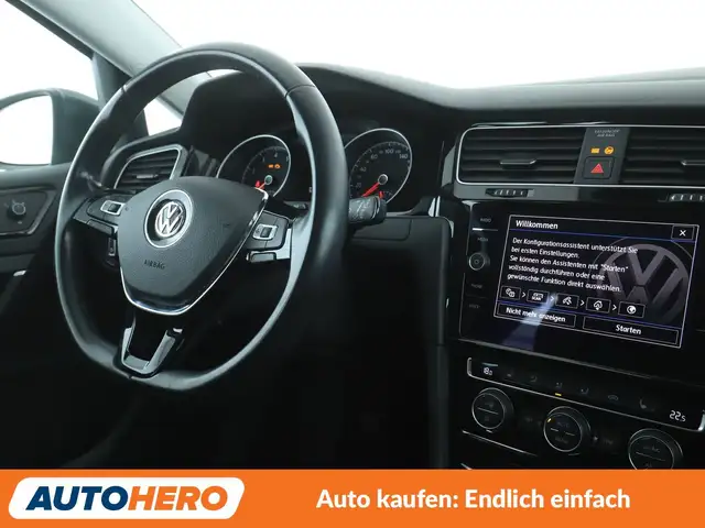 Volkswagen Golf view 13