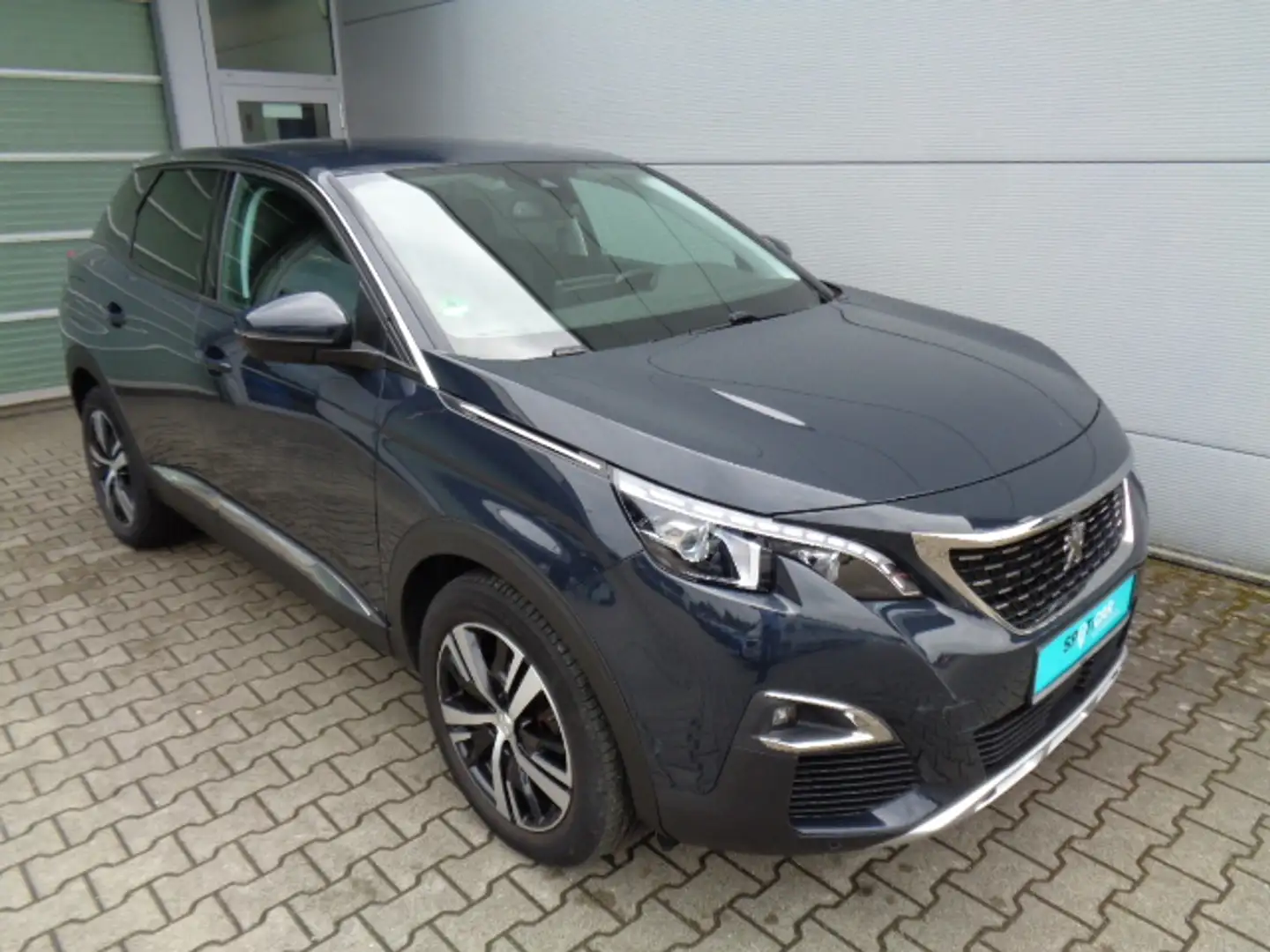 Peugeot 3008 PureTech 130 EAT8 Allure Navi Kamera Gris - 2