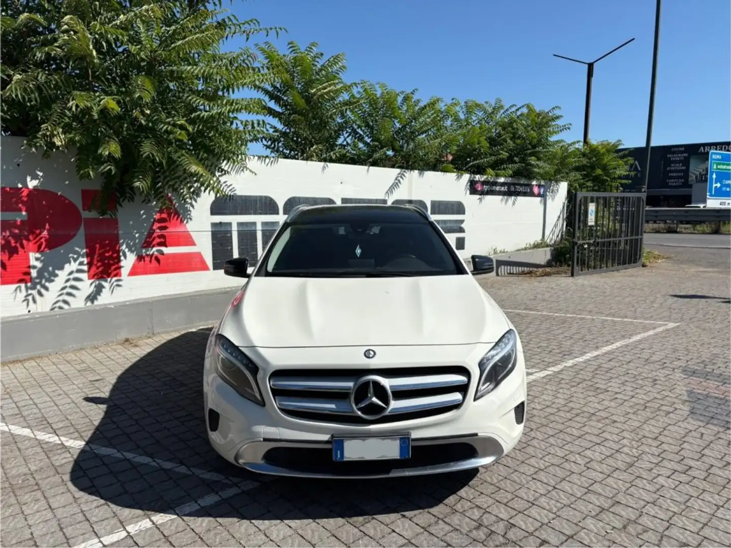 Mercedes-Benz GLA 200 d Automatic Sport Fehér - 2