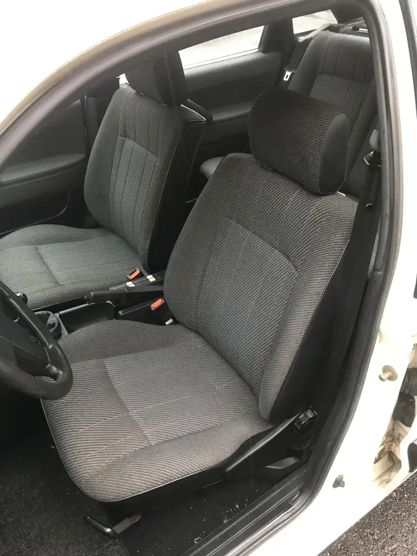 Volkswagen Passat Passat 1.6 CL Beyaz - 2