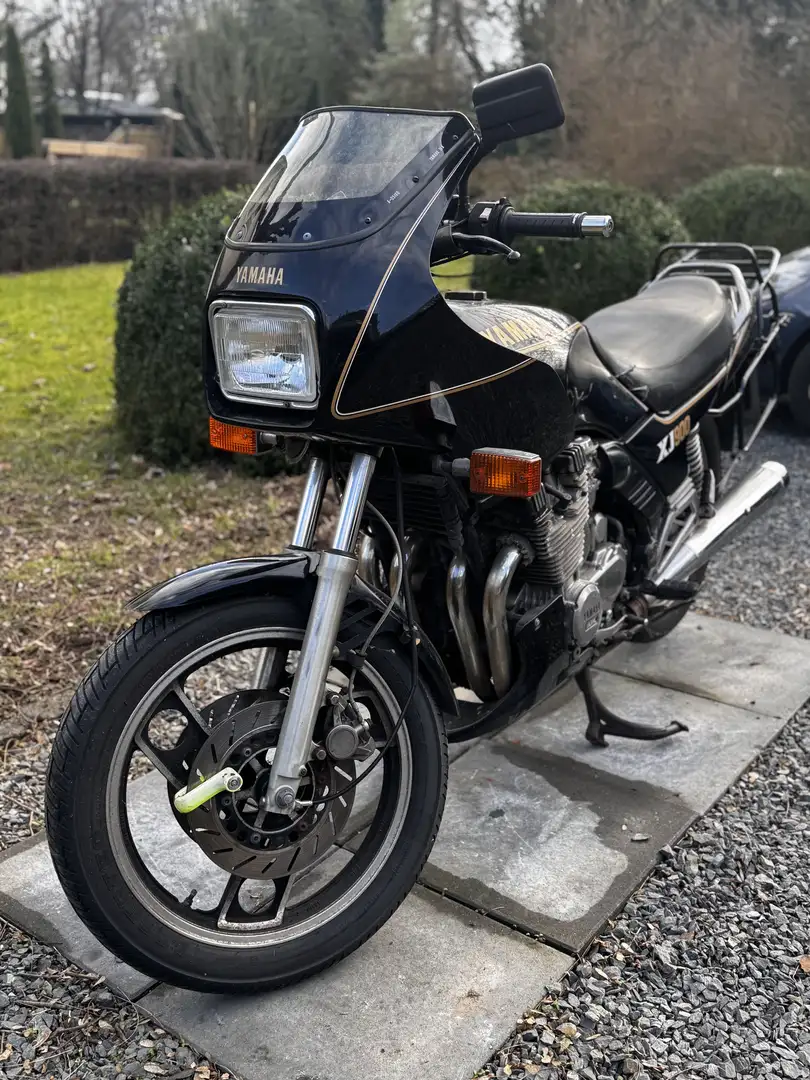 Yamaha XJ 900 Negro - 2
