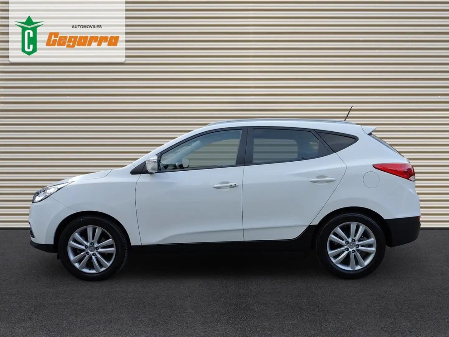 Hyundai iX35 2.0 CRDi 184cv Style Sky Nav Auto 4x4 Blanc - 2