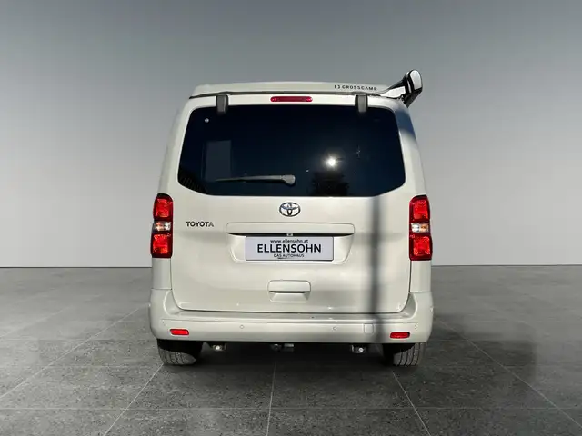 Toyota Proace Flex 2,0D144 AT Family Medium inkl. Anhängerkuppl Ansicht 4