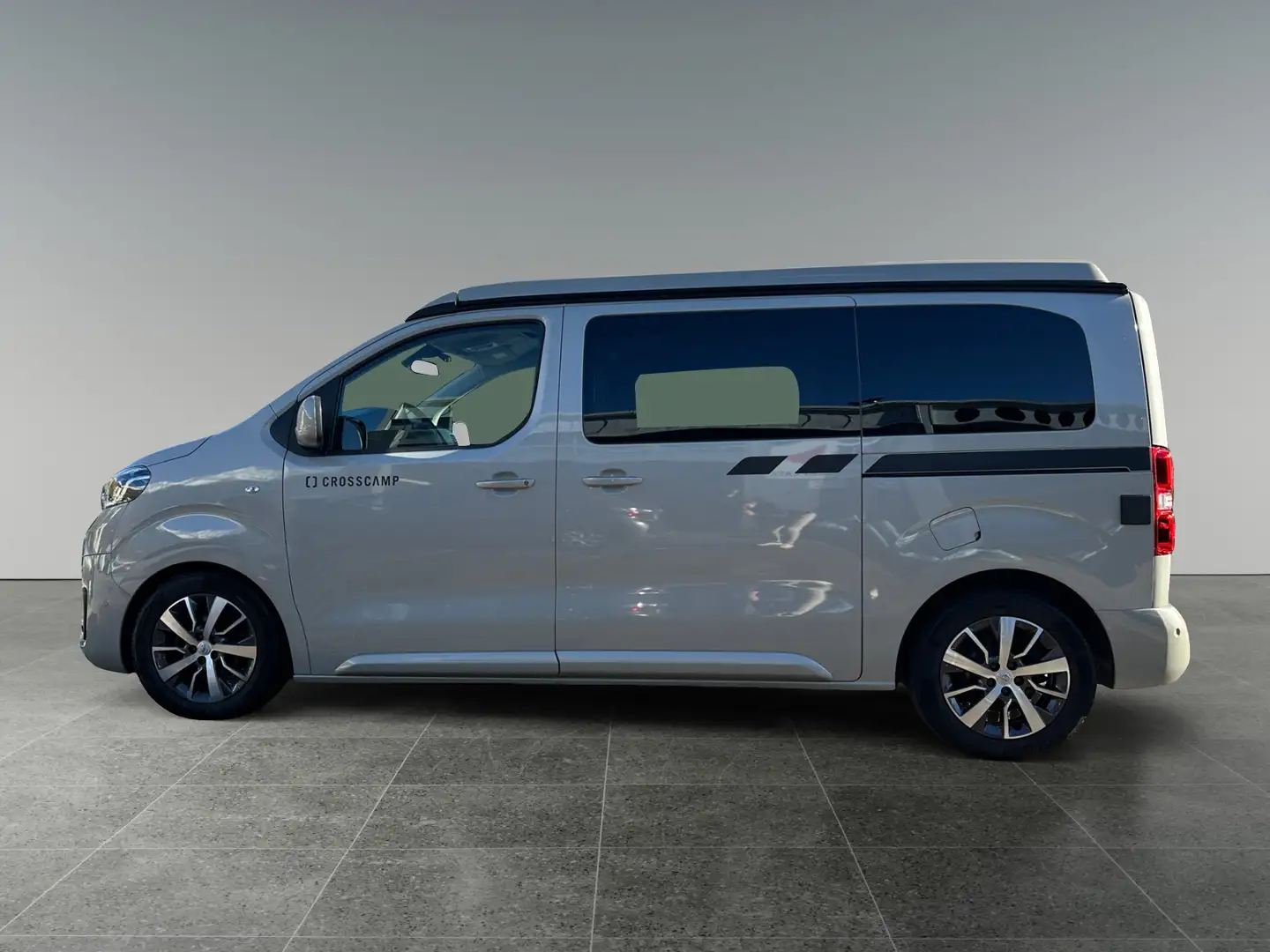 Toyota Proace Flex 2,0D144 AT Family Medium inkl. Anhängerkuppl Grau - 2