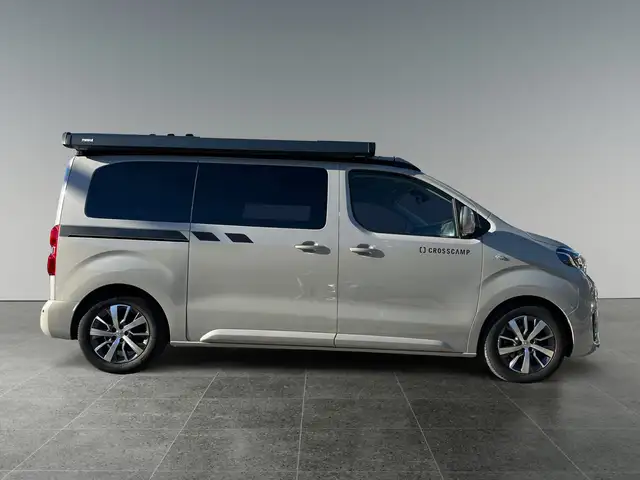 Toyota Proace Flex 2,0D144 AT Family Medium inkl. Anhängerkuppl Ansicht 6