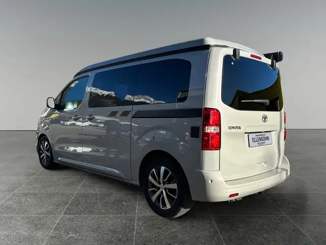 Toyota Proace Flex 2,0D144 AT Family Medium inkl. Anhängerkuppl Ansicht 3