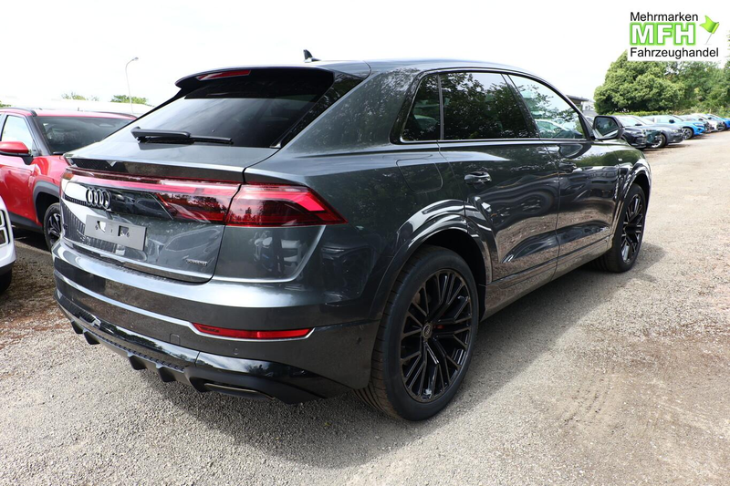 Audi Q8 S line 2xS LederAmatur 22Z Laser Pano HUD Klim4... — photo 2