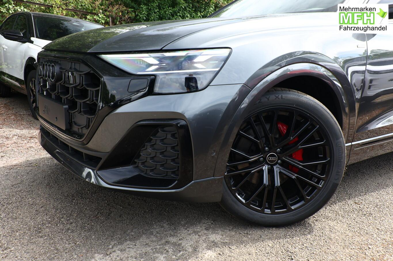 Audi Q8 S line 2xS LederAmatur 22Z Laser Pano HUD Klim4... — photo 4