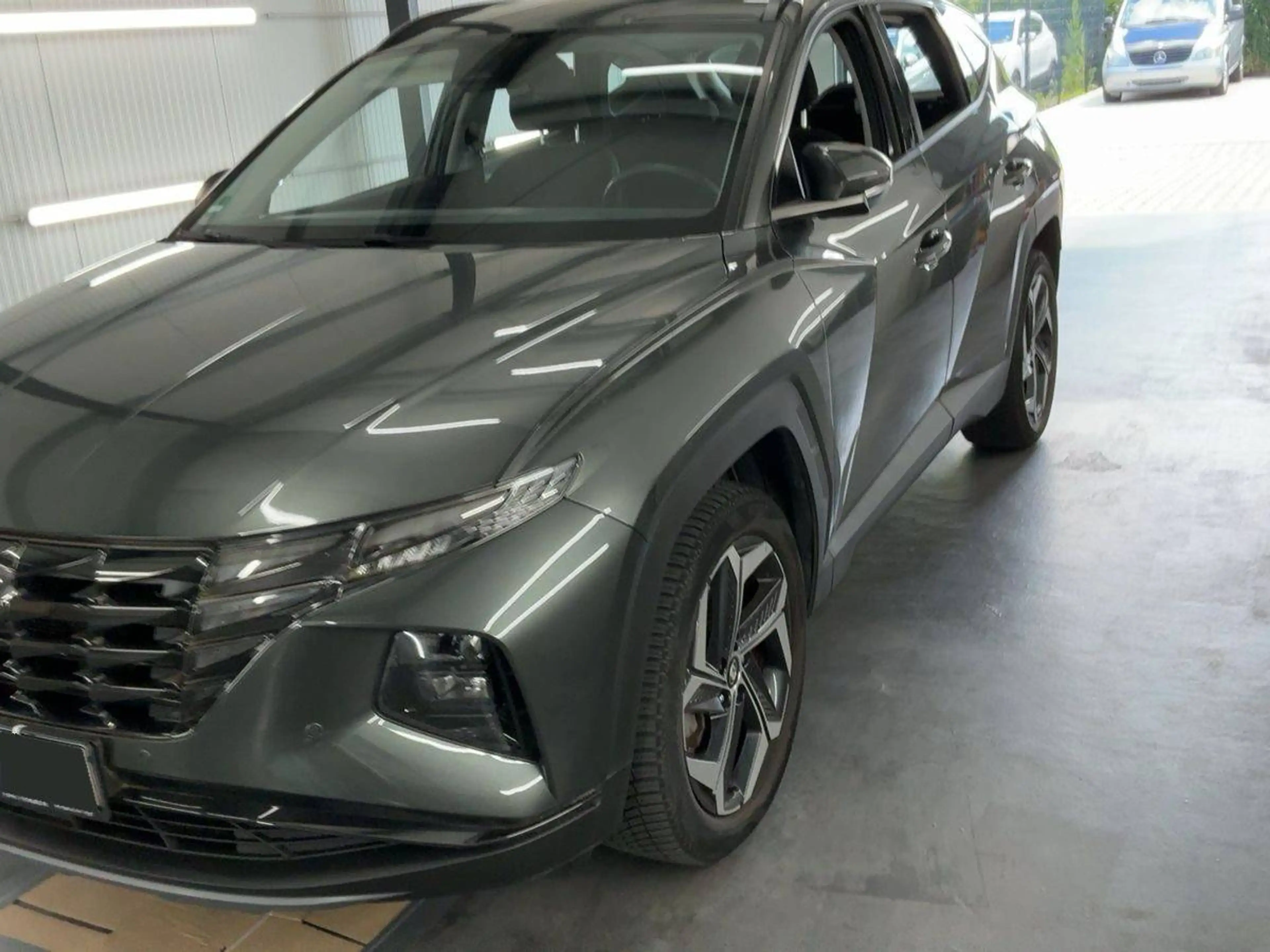 Hyundai TUCSON Basis Plug-In Hybrid 4WD — photo 10