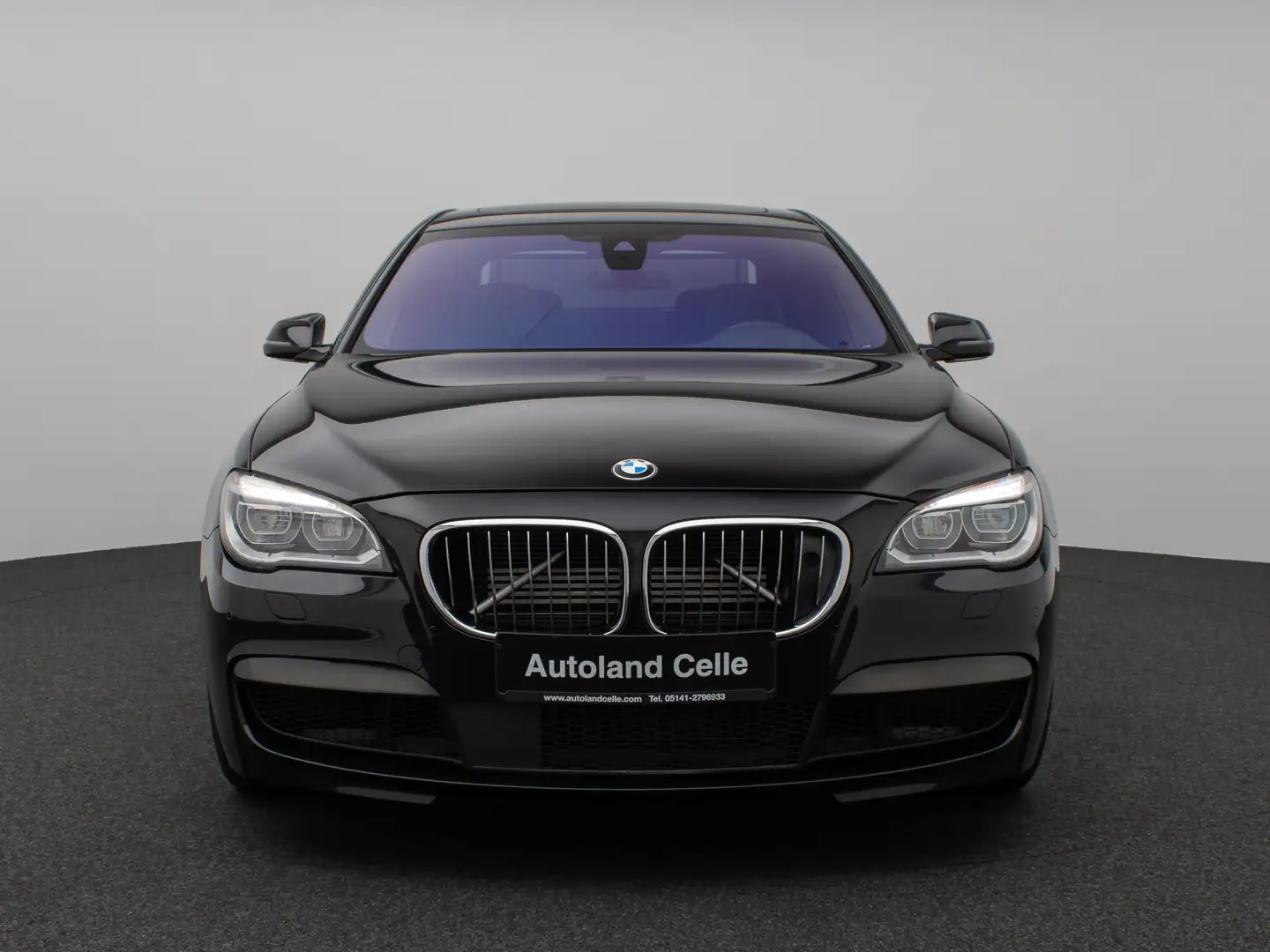 BMW 760 Li M Sport Glasdach B&O HUD SoftCl NightVisi Schwarz - 2