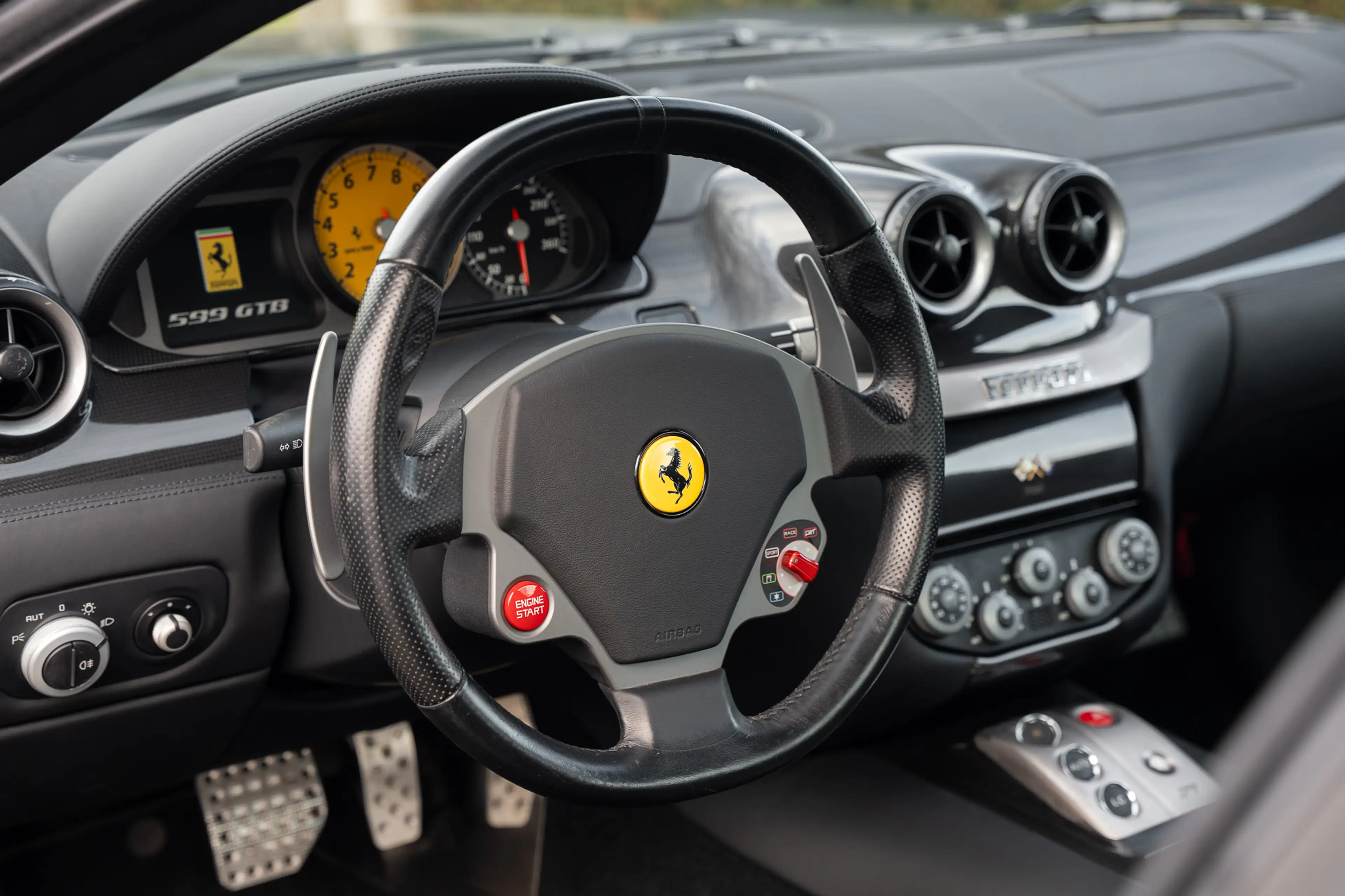 Ferrari 599 599 GTB F1 / 1 Owner — photo 13