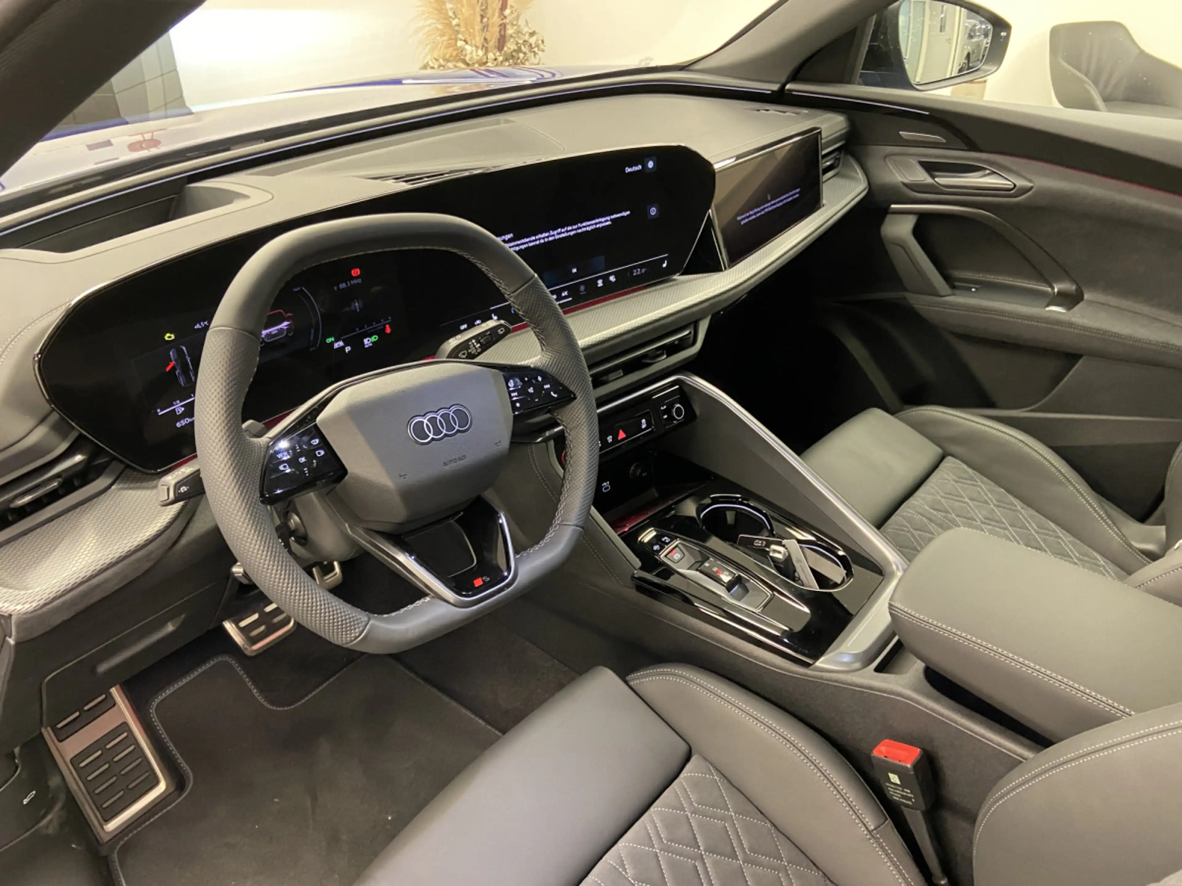 Audi Q5 Sportback e-hybrid quattro 367 CV / 270 kW S troni — photo 4