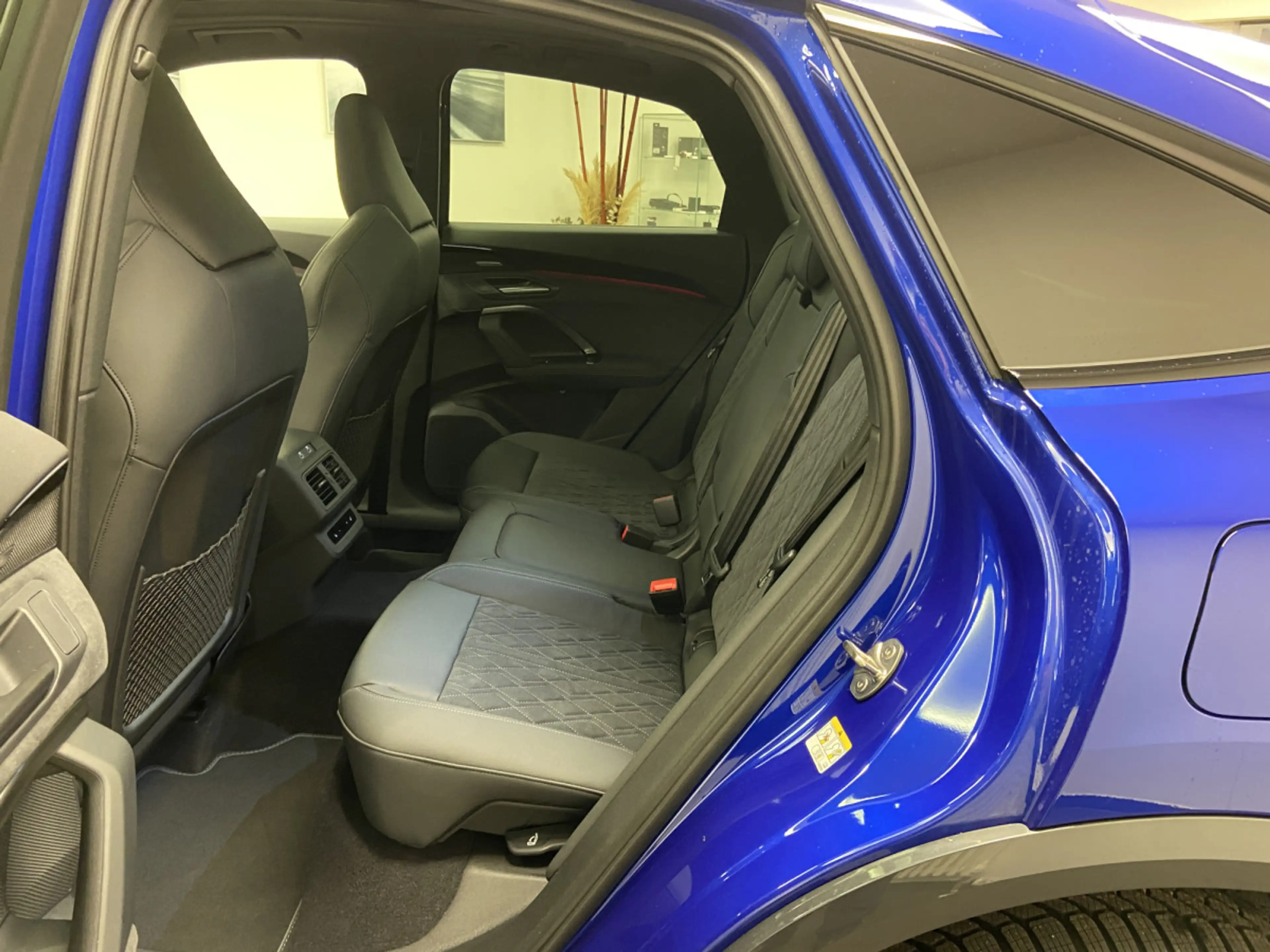 Audi Q5 Sportback e-hybrid quattro 367 CV / 270 kW S troni — photo 7