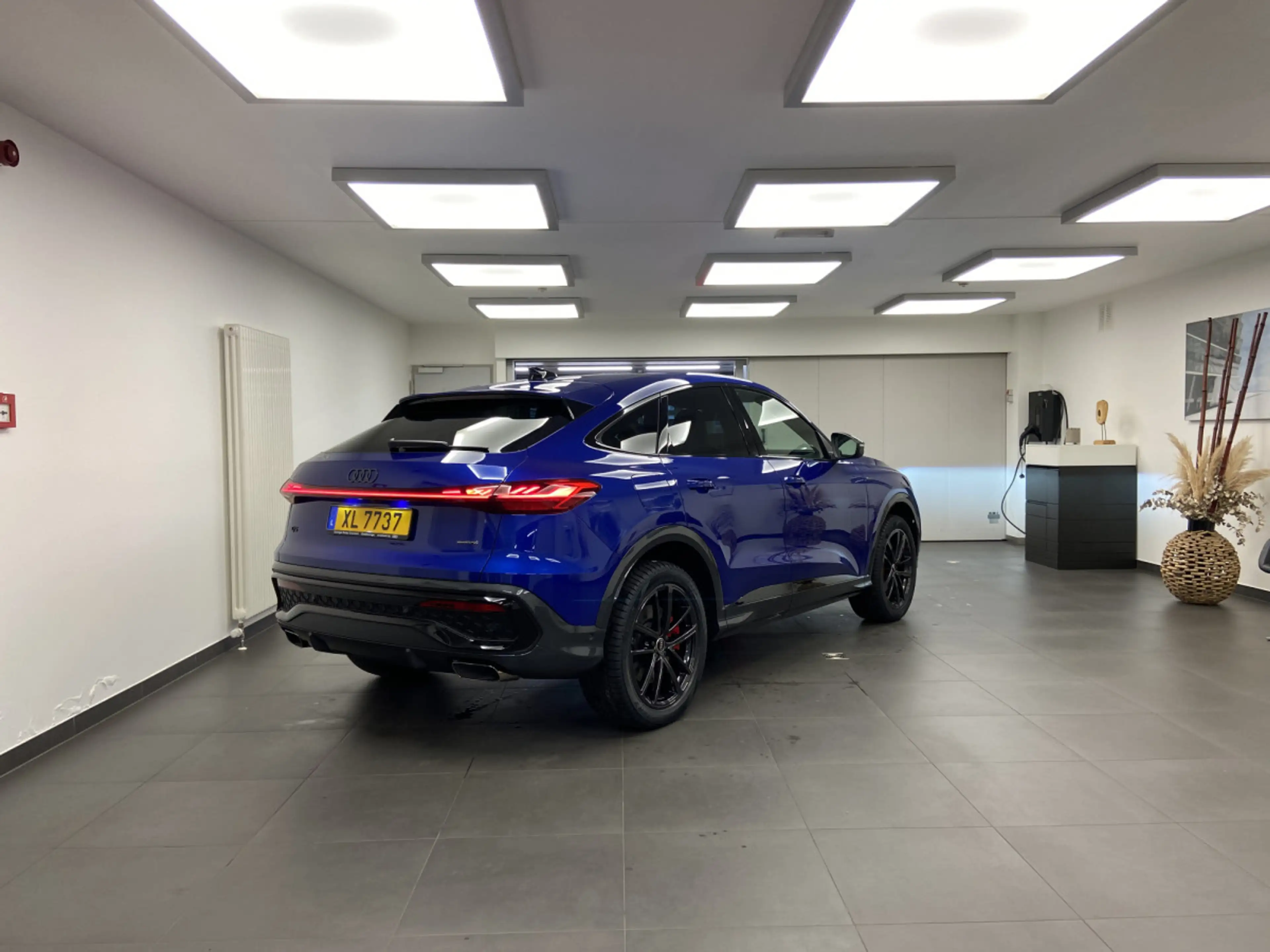 Audi Q5 Sportback e-hybrid quattro 367 CV / 270 kW S troni — photo 8