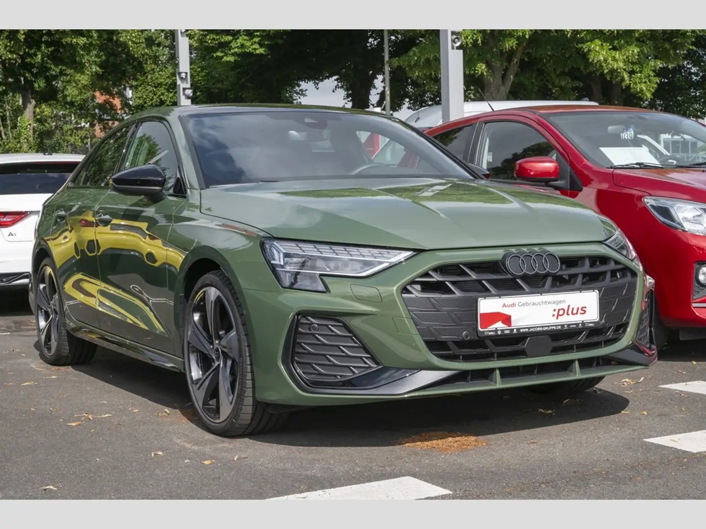 Audi A3 Limousine 35 TFSI S-tronic S line Matrix, Grün - 2