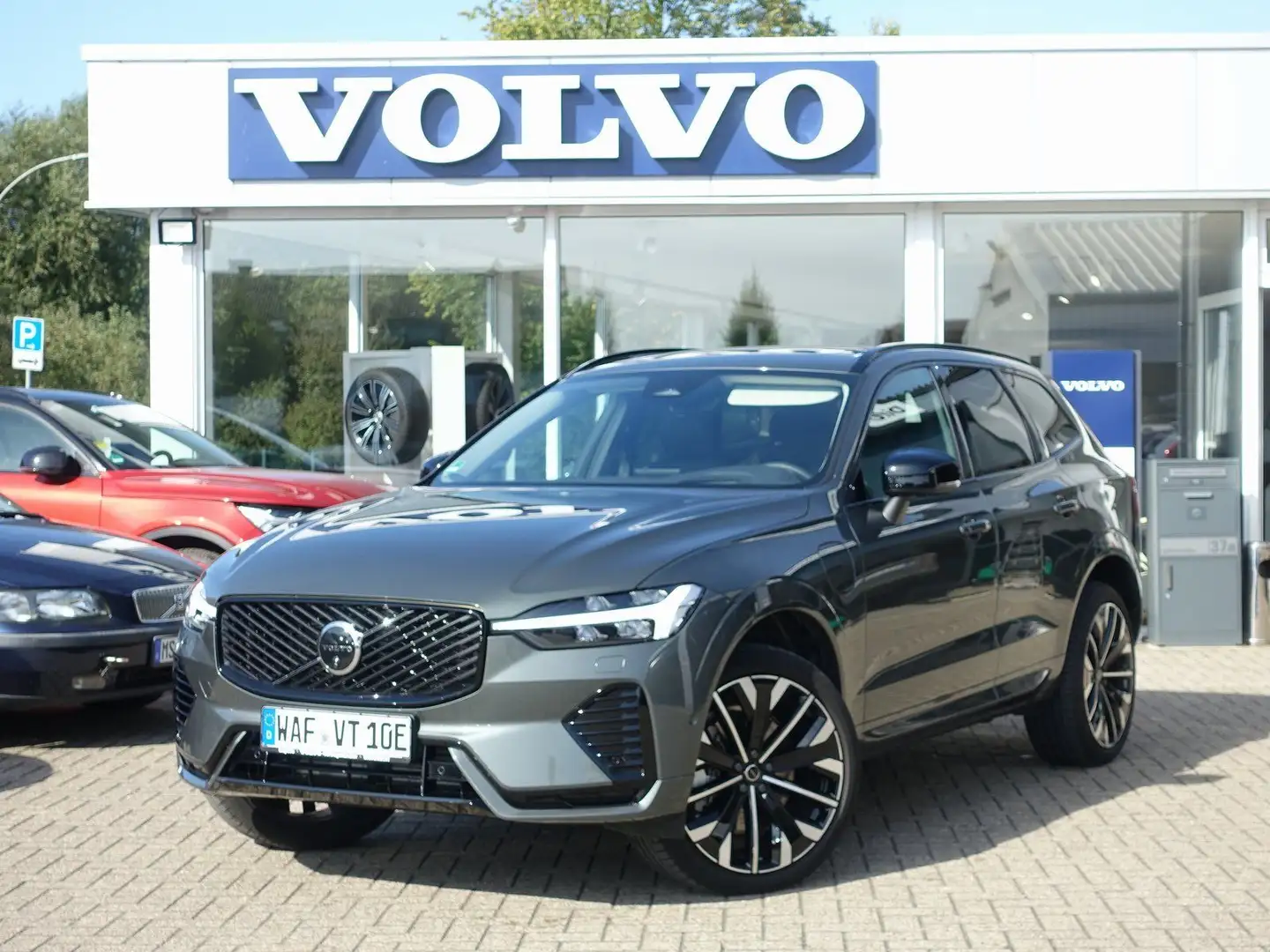 Volvo XC60 T8 AWD UltraDark Pano/360°/HeadUp/H&K/FourC - 1