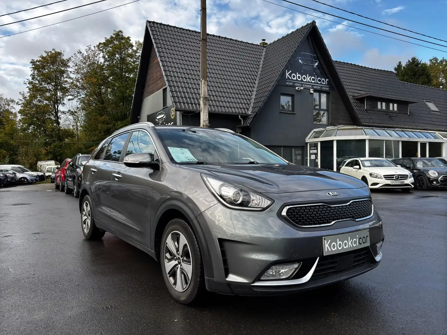 Kia Niro 1.6 ESS/ELECTR/AC/CAPT AV-AR/CAM REC/GARANTIE 1AN/ Gris - 1