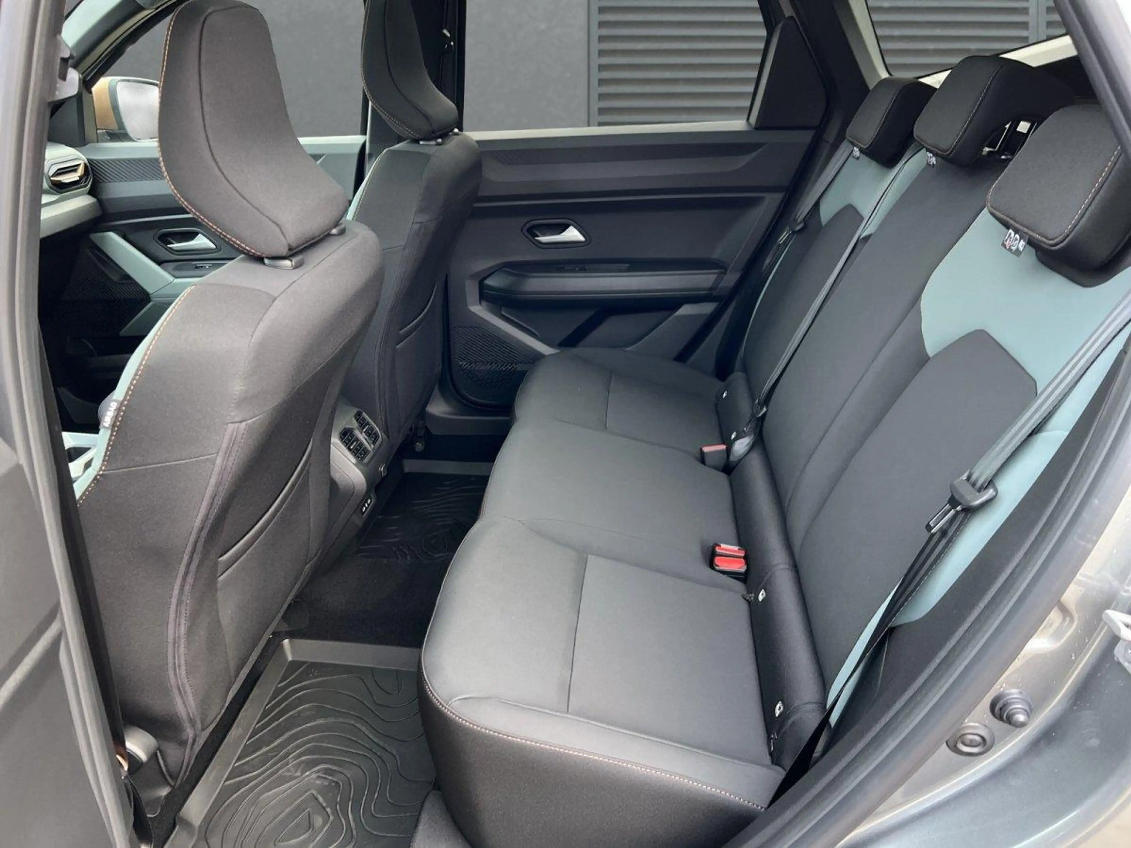 Dacia Bigster Extreme SHZ+el. Heckklappe mild hybrid-G 140 LP... — photo 6