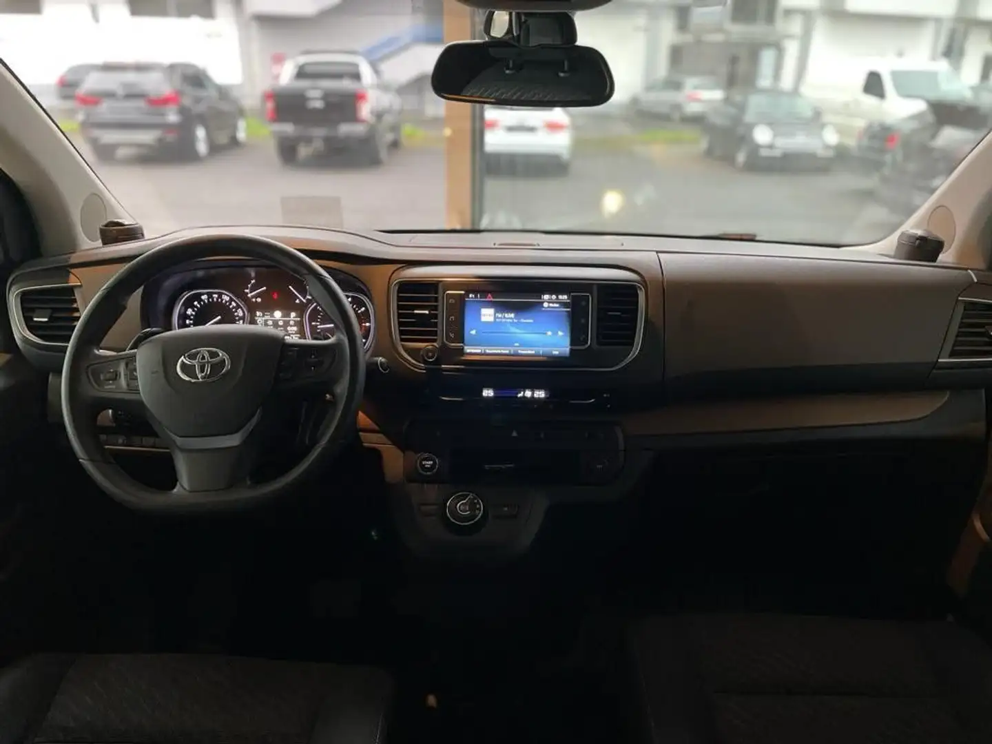 Toyota Proace Verso 2.0D 180 CV L1 D Comfort Czarny - 1
