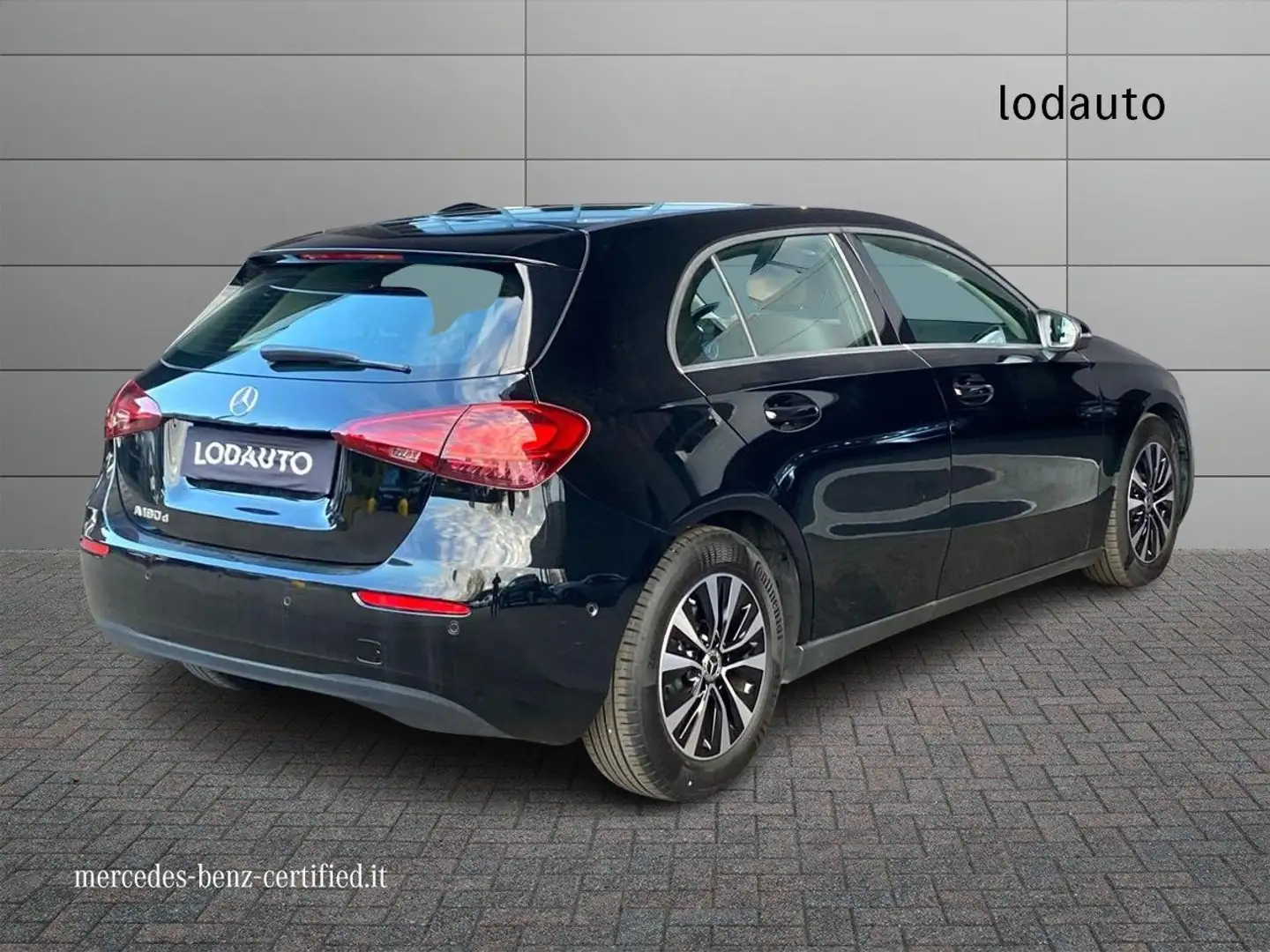 Mercedes-Benz A 180 A 180 d Automatic 4p. Advanced Nero - 2