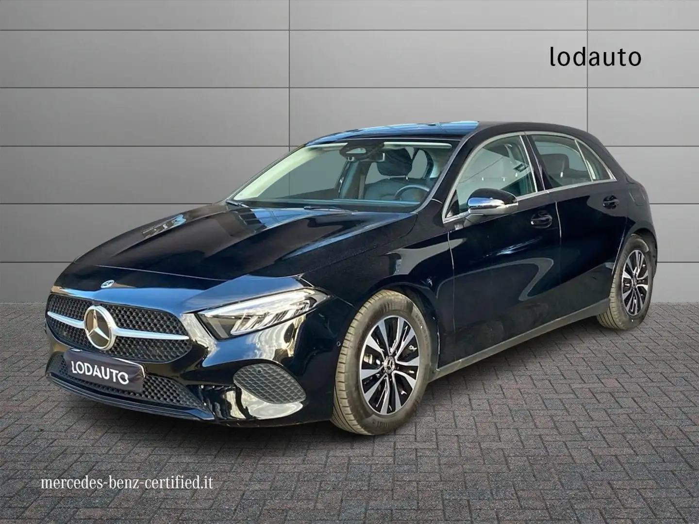 Mercedes-Benz A 180 A 180 d Automatic 4p. Advanced Nero - 1