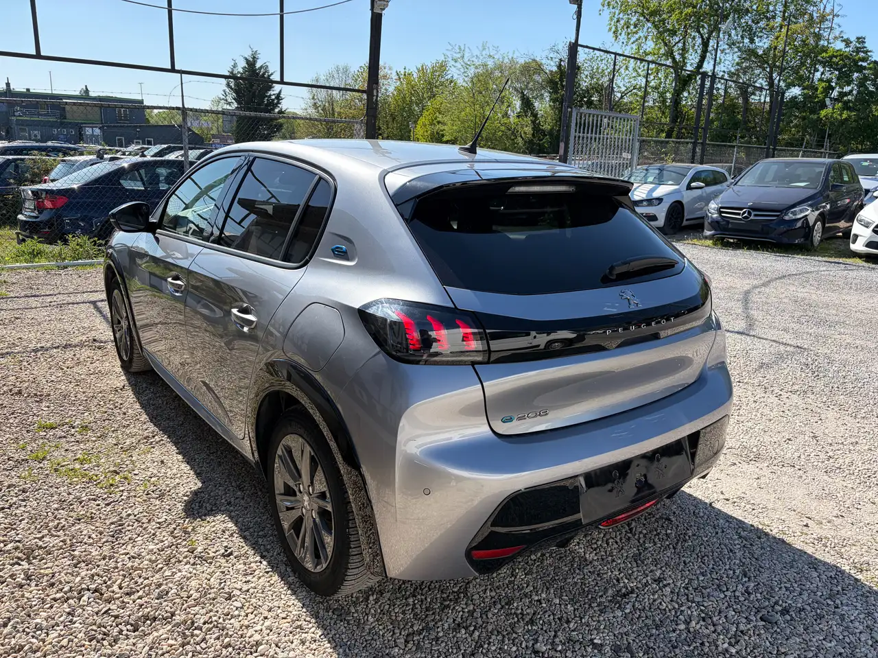 Peugeot e-208 e-208 50 kWh Allure 5