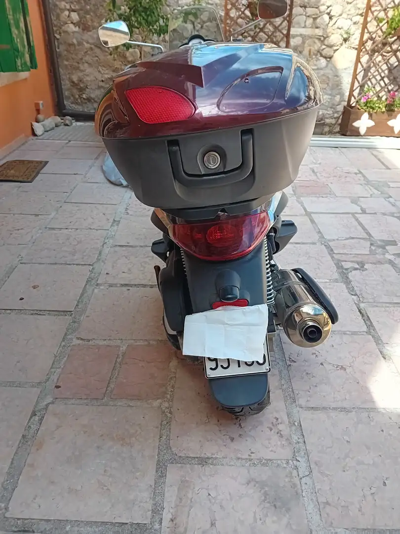 Piaggio Beverly 400 Rosso - 2