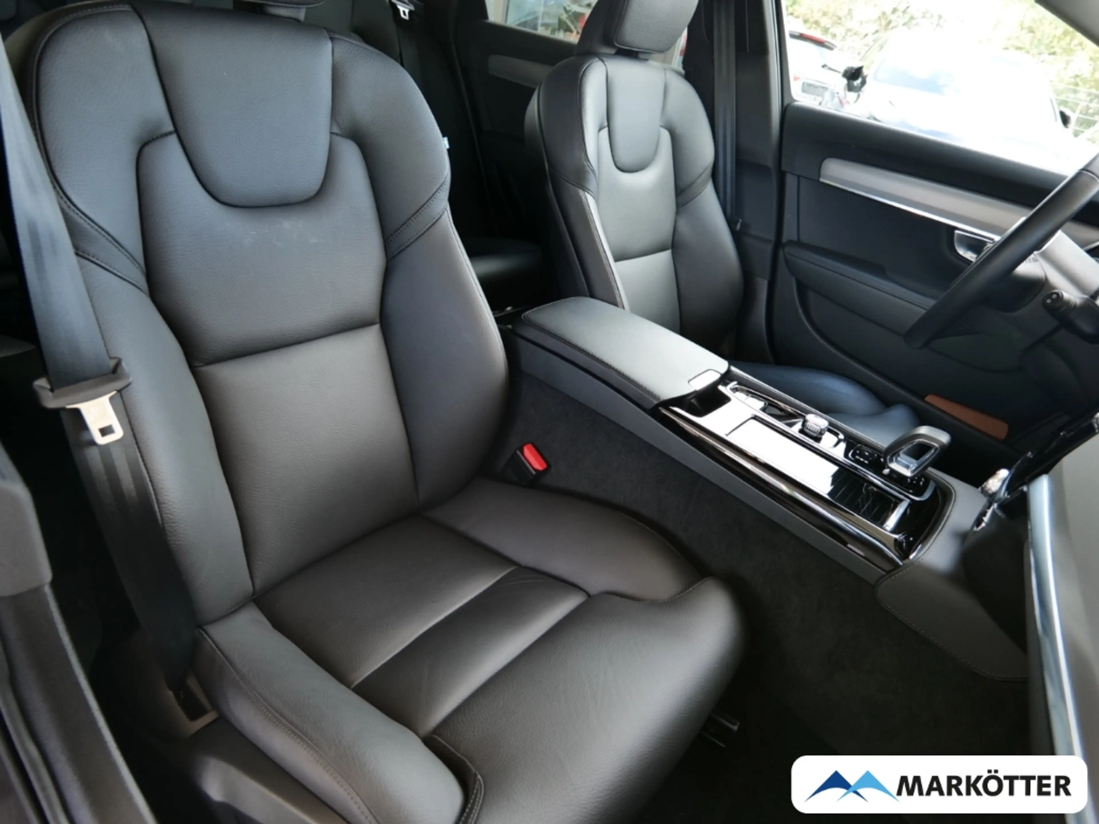 Volvo V90 T6 AWD Plus Dark Recharge AHK/ACC/360°/H&K — photo 14