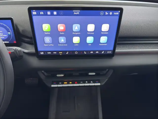Volkswagen Id.3 view 11