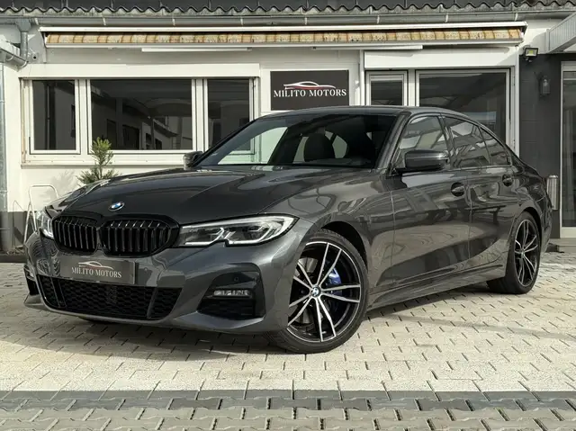 Bmw 330 i M Sport Laser/ HeadUp/Deutsch/U*Frei/Memory/Scheckheft