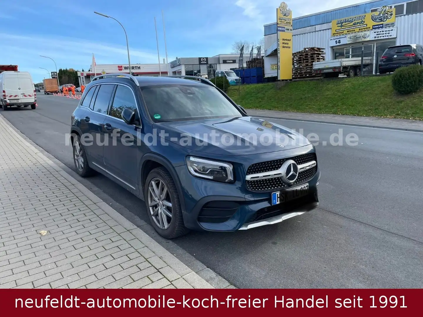 Mercedes-Benz GLB 250 4Matic-AMG Line-Multibeam-Burmester Blau - 1